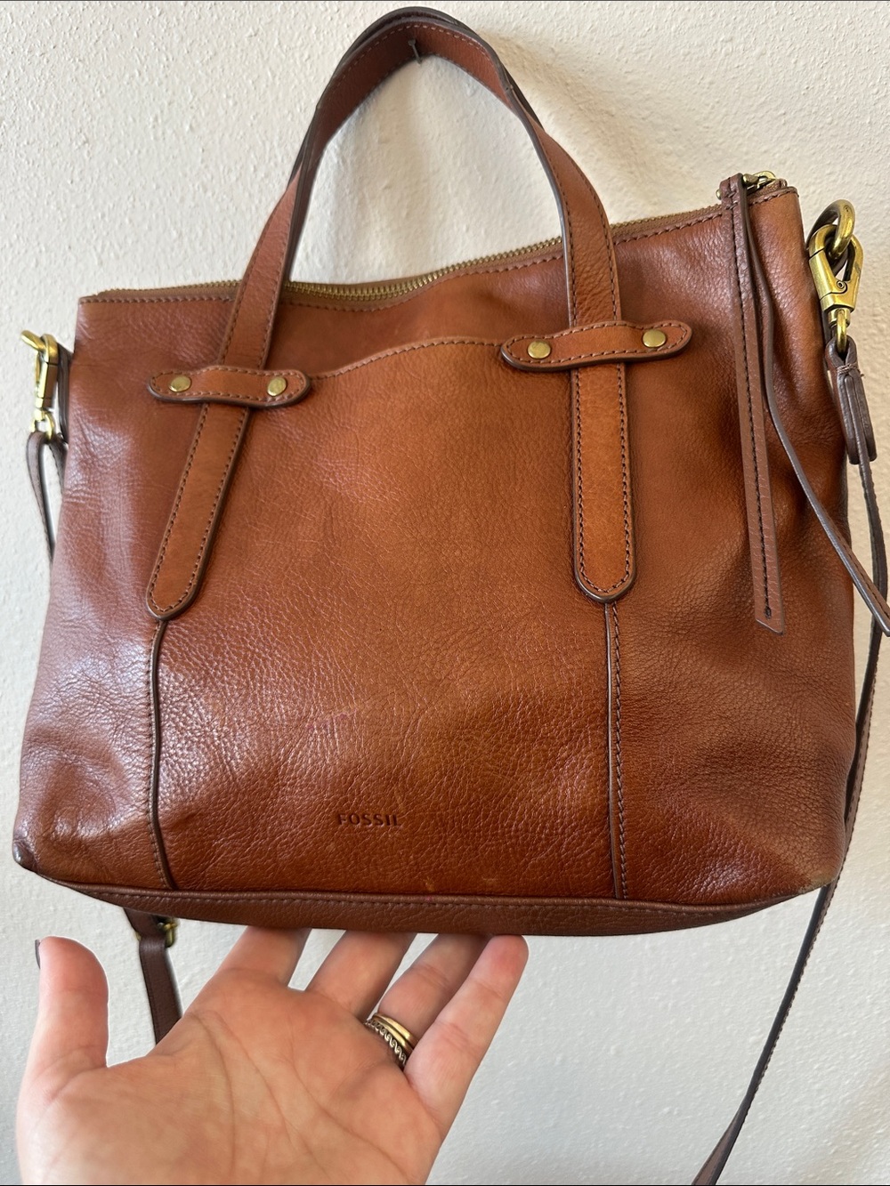 Fossil Women's Leather Satchel crossbody in Brown pebbled leather